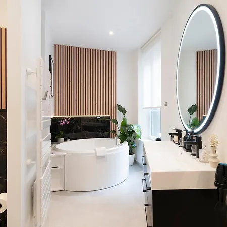 La H Apartament *